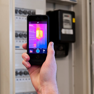 tns-germany-flir-europe-infrared-imaging-camera-flir-one-iphone-camera-2202022_859831